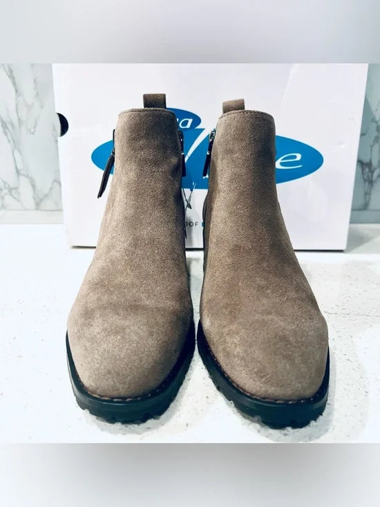 Aqua College Suede Side-Zip Ankle Boots NIB - Picture 4 of 9